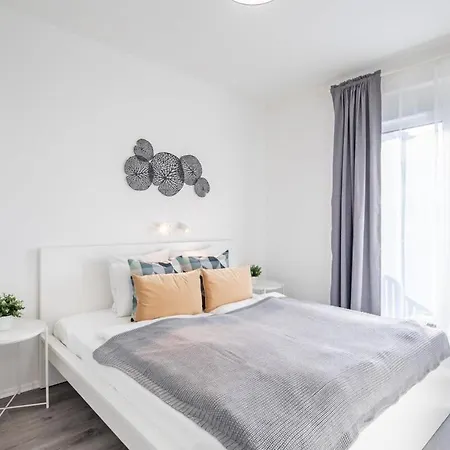 Fresh & Modern - With 2 Balconies Appartamento Budapest