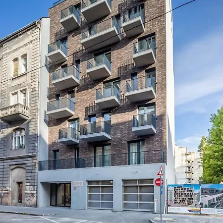 Fresh & Modern - With 2 Balconies Apartament Budapesta
