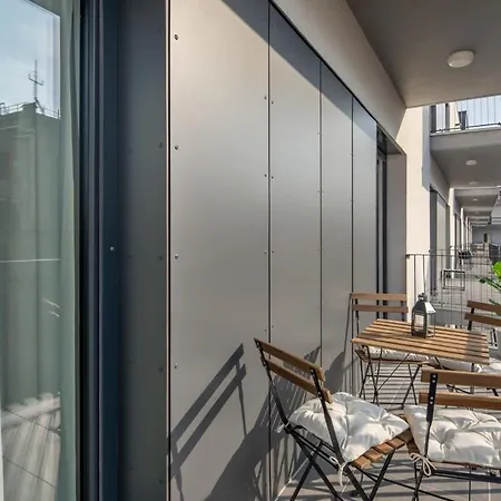 Fresh & Modern - With 2 Balconies * Budapest