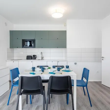 Fresh & Modern - With 2 Balconies Apartment