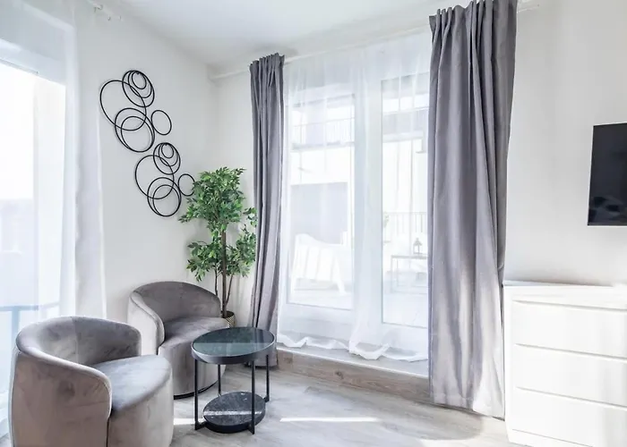 Fresh & Modern - With 2 Balconies Apartmán *